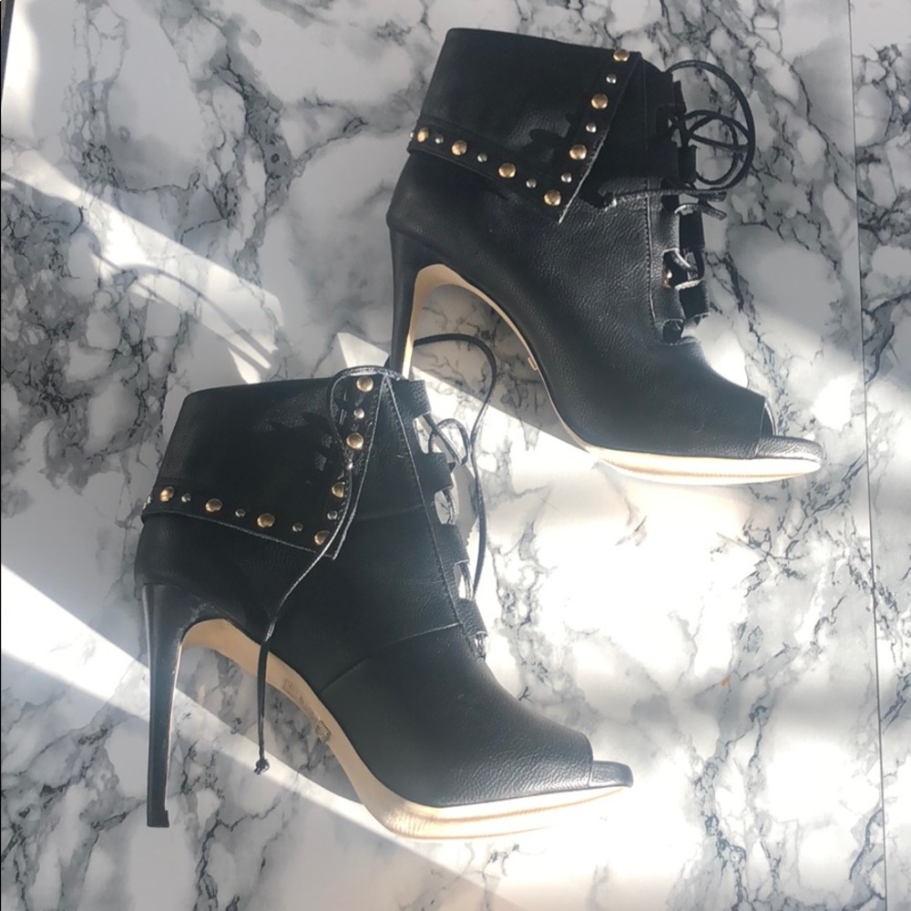 Bebe booties sz 8 Black with stud details